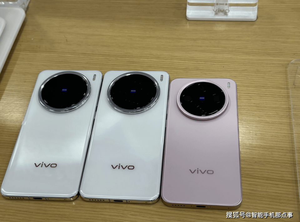 为小米双雄称霸苹果OV荣耀往后排！凯发平台手机周报份额再次出炉：华(图3)